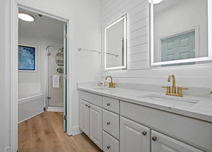 Lighthouse #1109 - 1 Bedroom + Bunk Newly Renovated! Gulf Shores