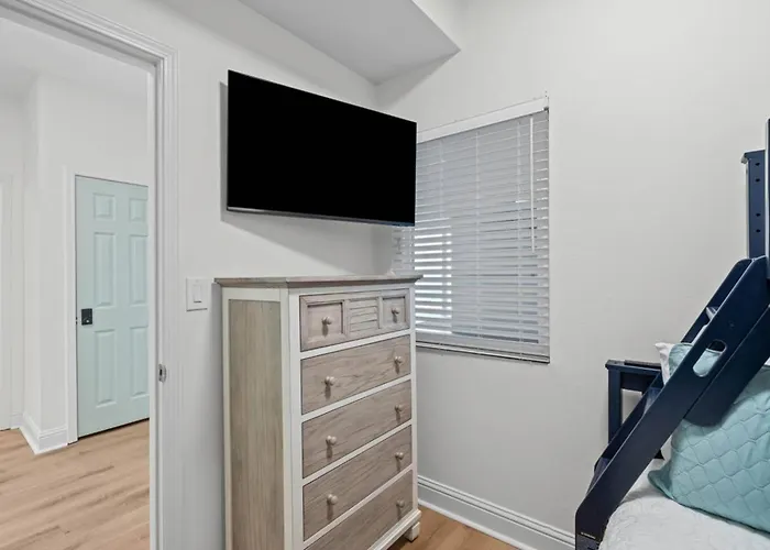 Apartment Lighthouse #1109 - 1 Bedroom + Bunk Newly Renovated! Gulf Shores