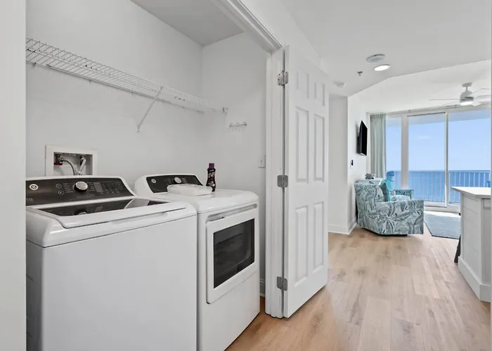 Apartment Lighthouse #1109 - 1 Bedroom + Bunk Newly Renovated!