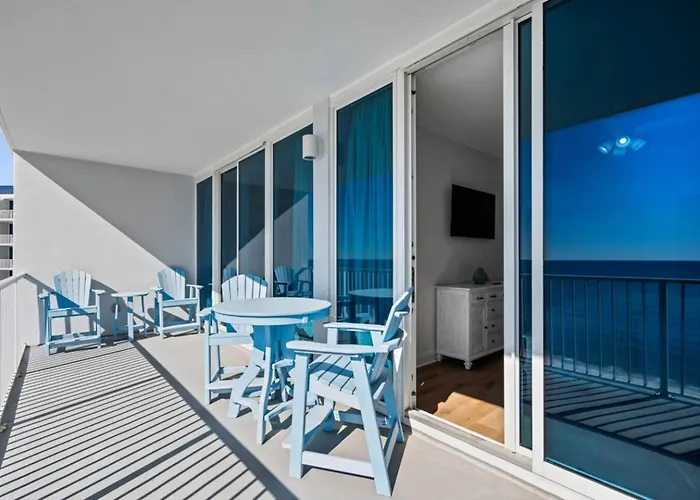 Lighthouse #1109 - 1 Bedroom + Bunk Newly Renovated! Apartment *